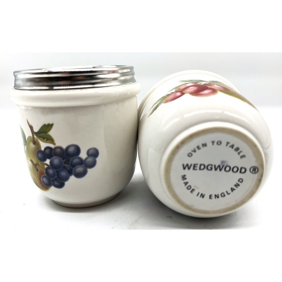 Vintage Wedgwood Apple Pear One Egg Coddler Ceramic Oven To Table England Set 2 - Picture 2 of 5